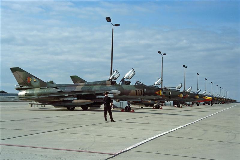 Su-22 flightline at Laage.jpg